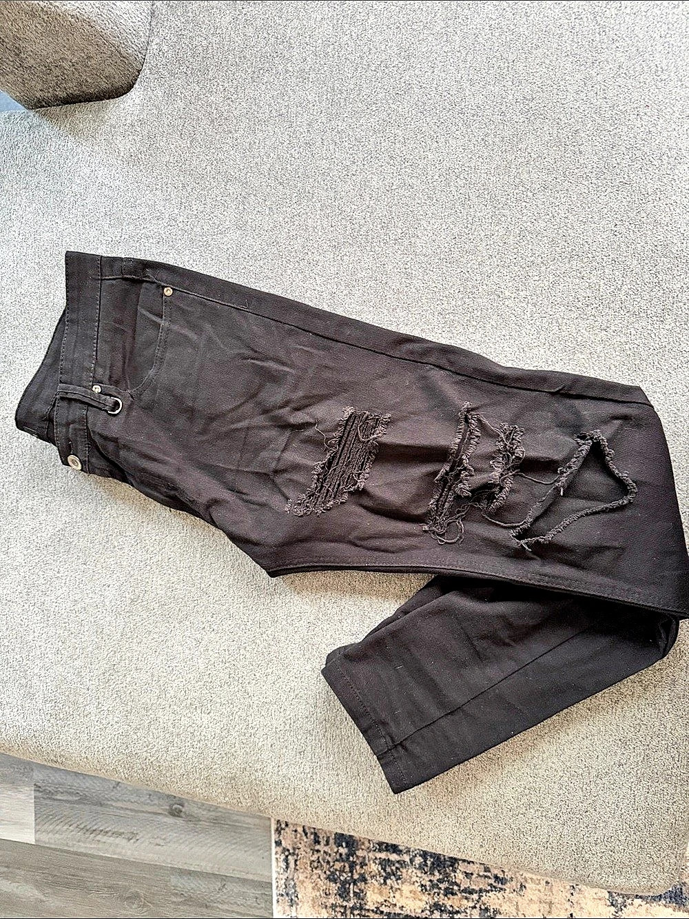Kayden K Distressed Skinny Jeans in Black Size Small